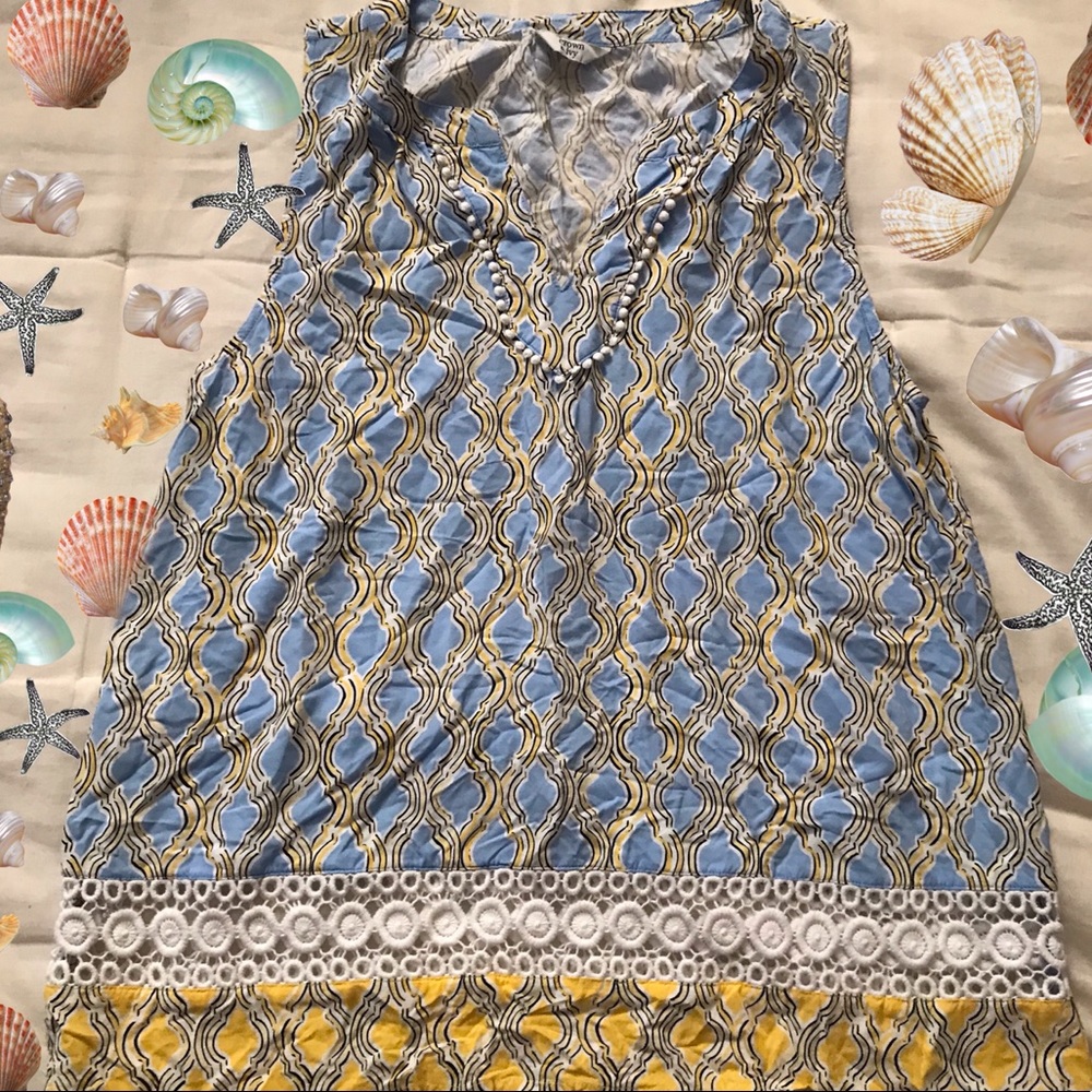 Super cute crown ivy tank top medium